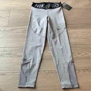Nike Pro cropped length leggings grey size XS